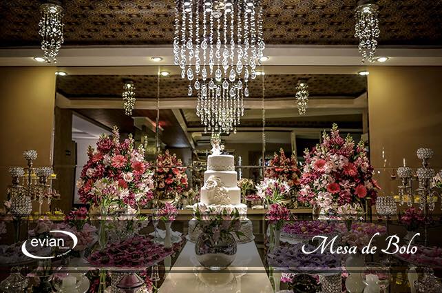 Blog de Casamentos Buffet Evian Eventos | Opções para mesa do Bolo no Buffet Blog de Casamentos Buffet Evian Eventos | Opções para mesa do Bolo no Buffet