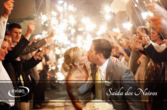 Blog de Casamentos Buffet Evian Eventos | Saída dos Noivos Blog de Casamentos Buffet Evian Eventos | Saída dos Noivos